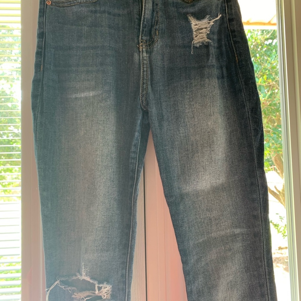 High-Rise Ripped Jeans!! - Picture 3 of 3